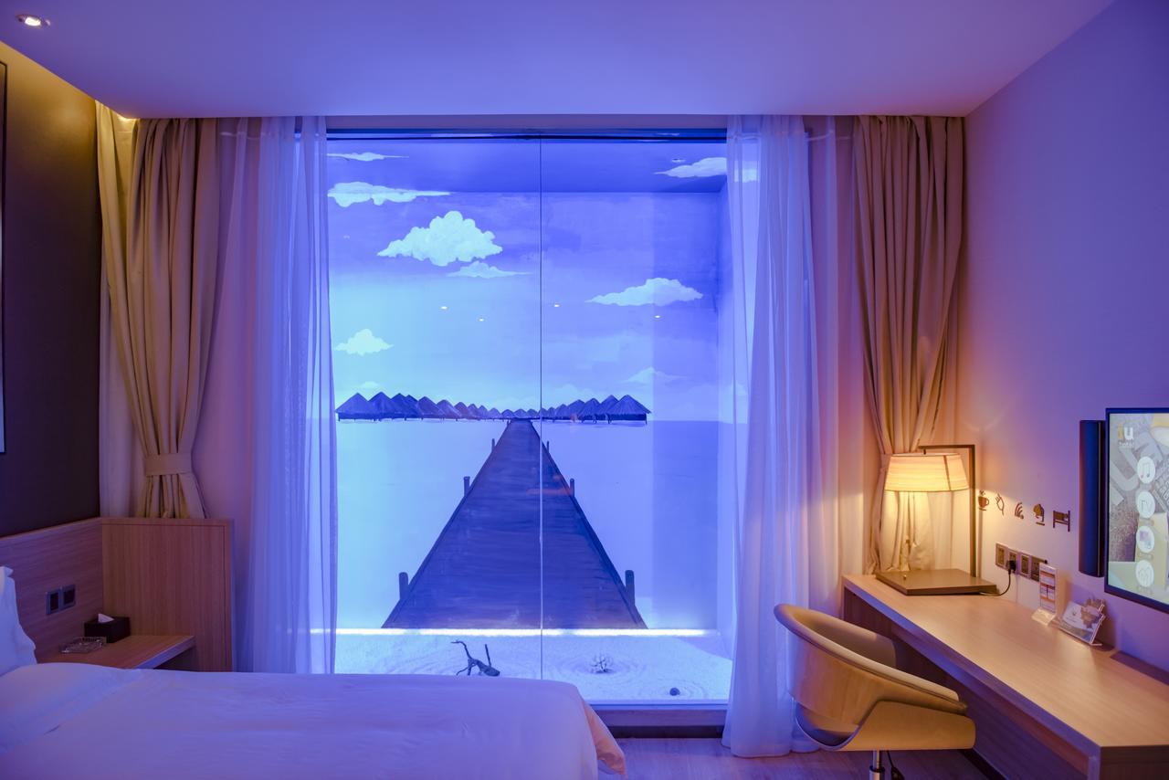 Iu Hotel Tianjin Binjiang Walking Street Екстериор снимка