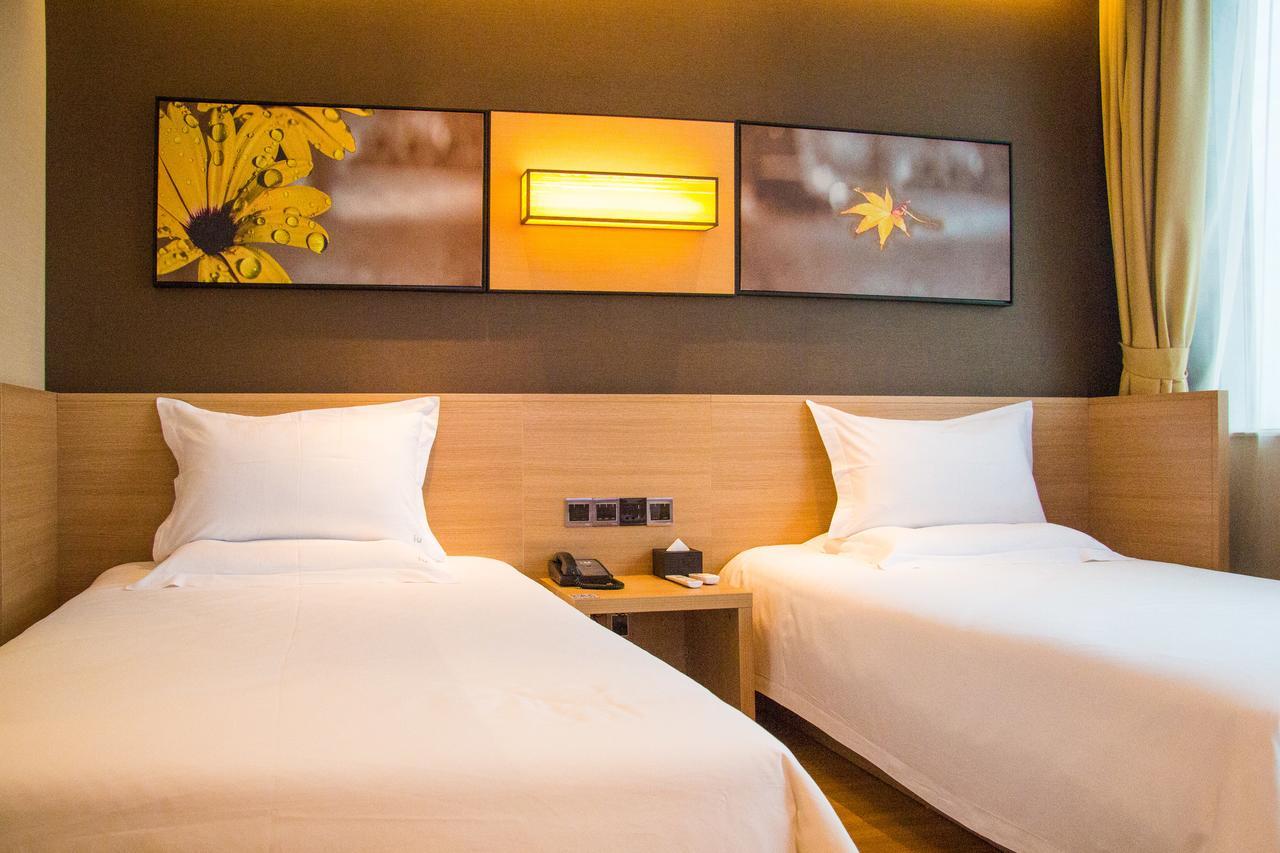 Iu Hotel Tianjin Binjiang Walking Street Екстериор снимка