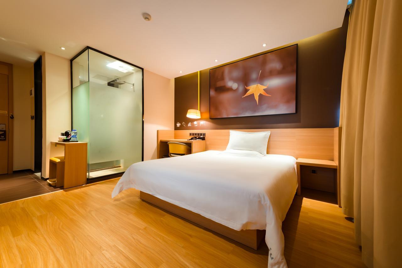 Iu Hotel Tianjin Binjiang Walking Street Екстериор снимка
